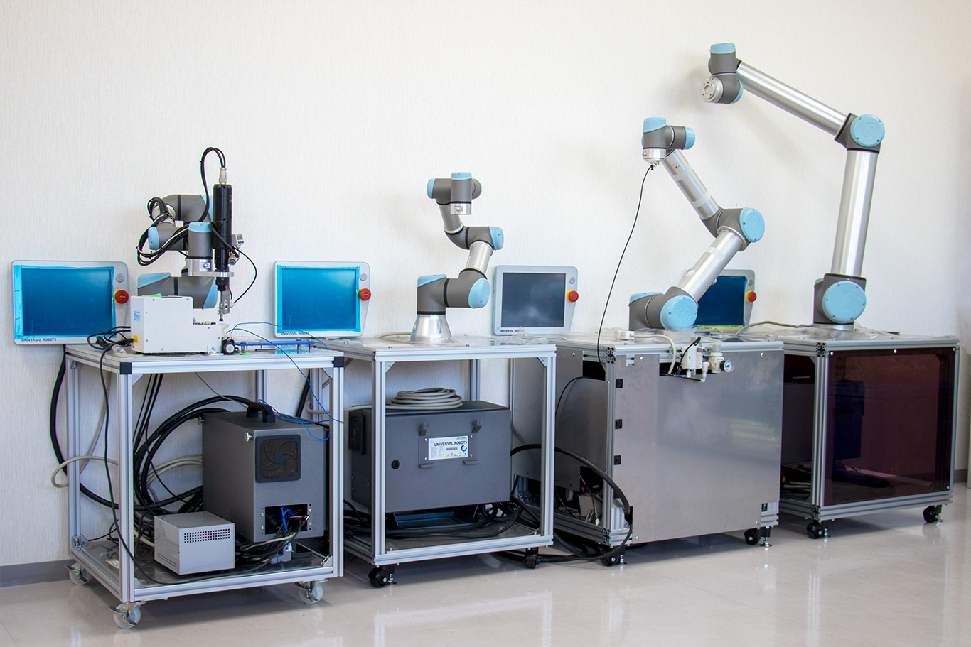 Universal Robots 01